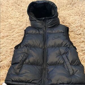 Nike Kids THERMA Black Puffer Vest